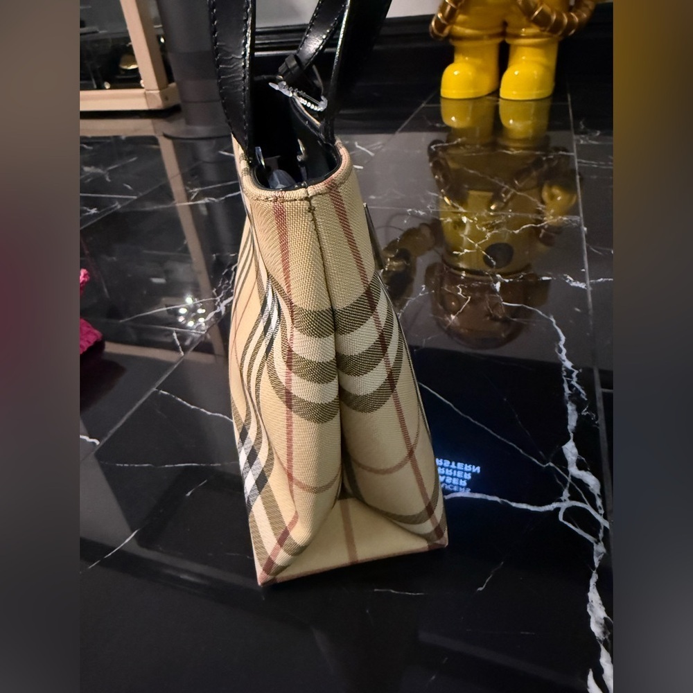 BURBERRY Nova Check Mini Tote - Picture 16 of 17